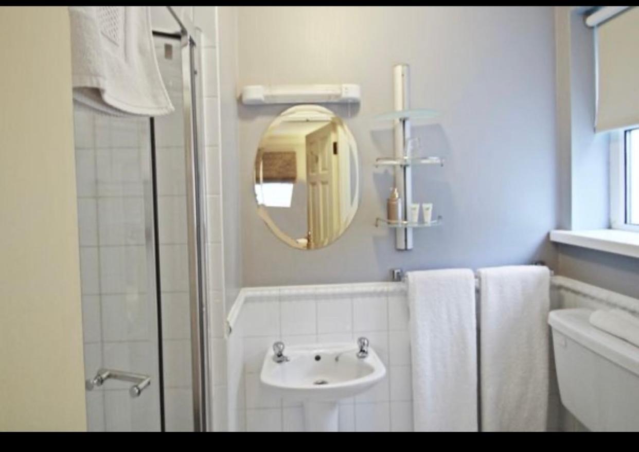 Almara House Bed and Breakfast Γκάλγουεϊ Εξωτερικό φωτογραφία