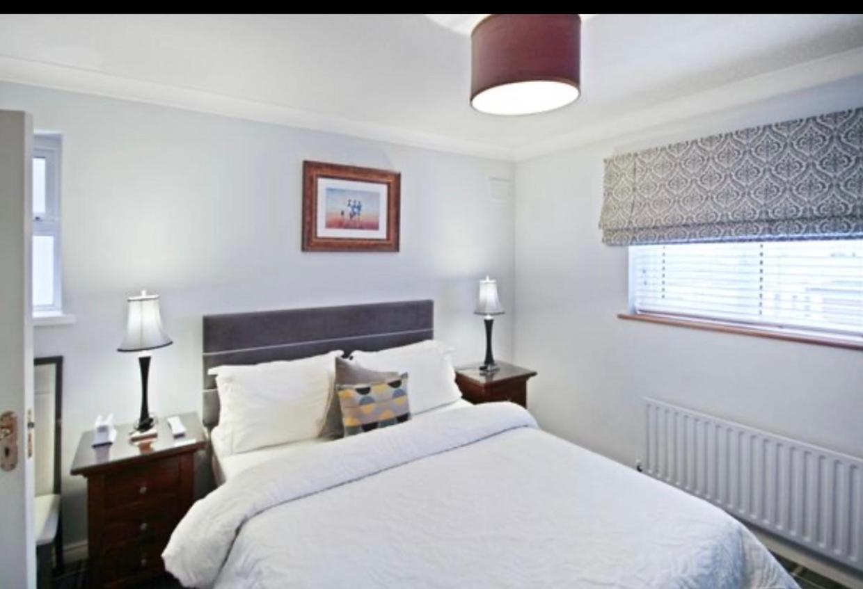 Almara House Bed and Breakfast Γκάλγουεϊ Εξωτερικό φωτογραφία